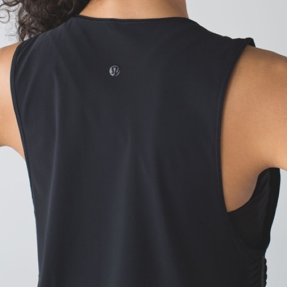 Lululemon Making Moves Tank - Picture 5 of 8